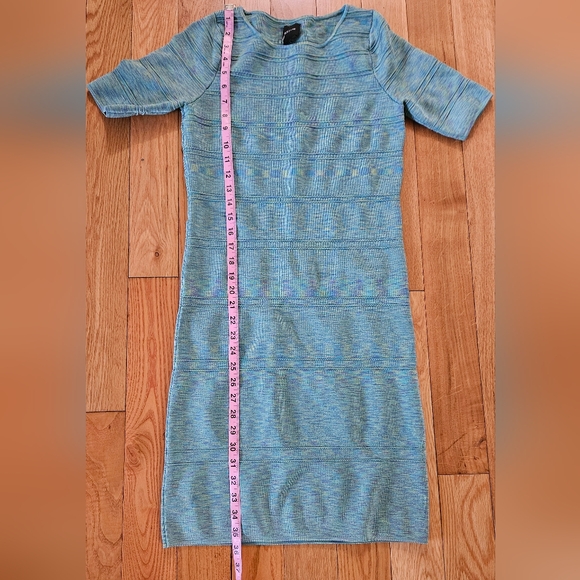 Role & Ale Women's Dress Size Medium - Picture 4 of 5